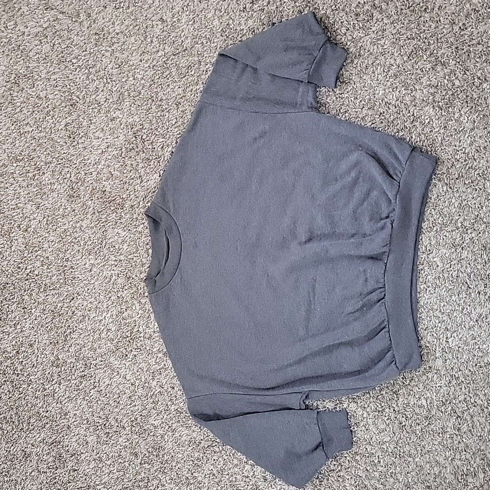Grey sweatshirt